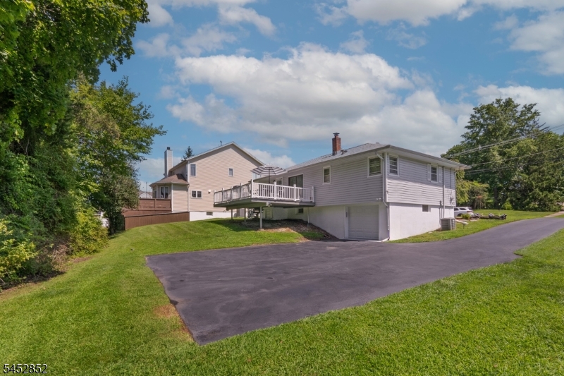 74 Farmingdale Rd Property Photo 32