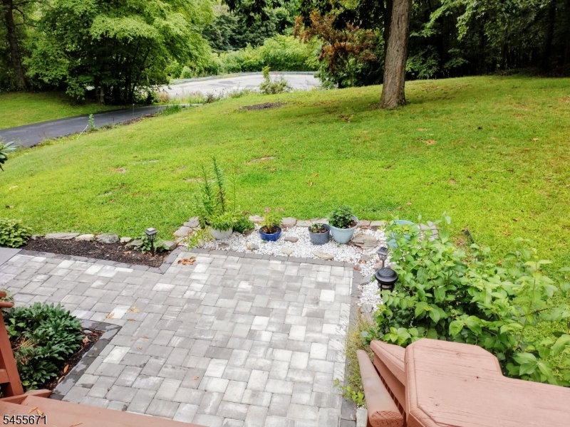14 Tompkins Ct Property Photo 6