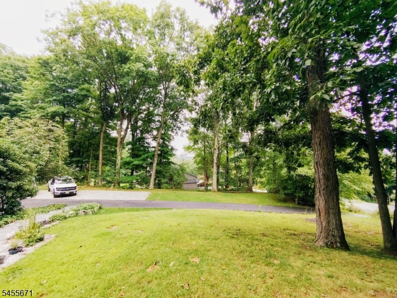 14 Tompkins Ct Property Photo 8