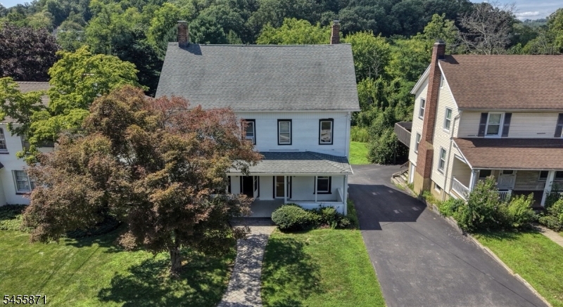 20 Anderson Hill Rd Property Photo 4