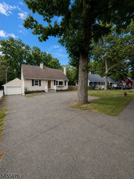 533 Ramapo Valley Rd Property Photo 1