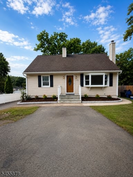 533 Ramapo Valley Rd Property Photo 2