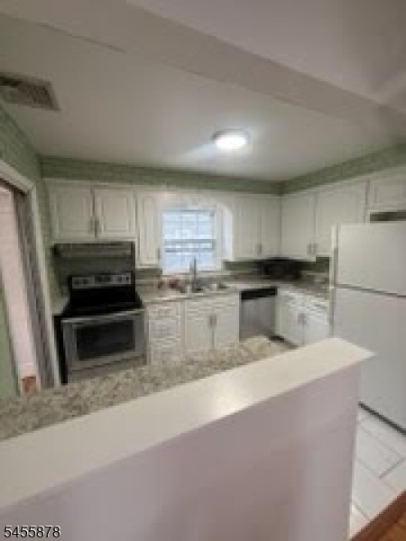 533 Ramapo Valley Rd Property Photo 11
