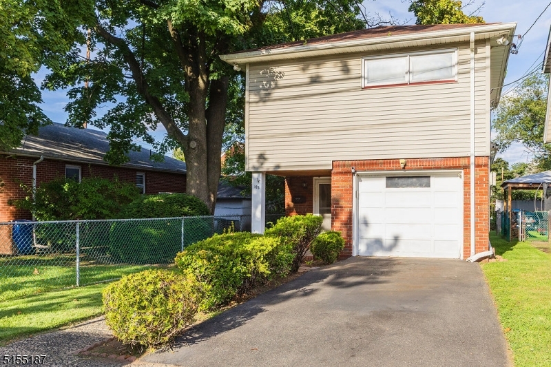 193 Wabash Ave Property Photo 1