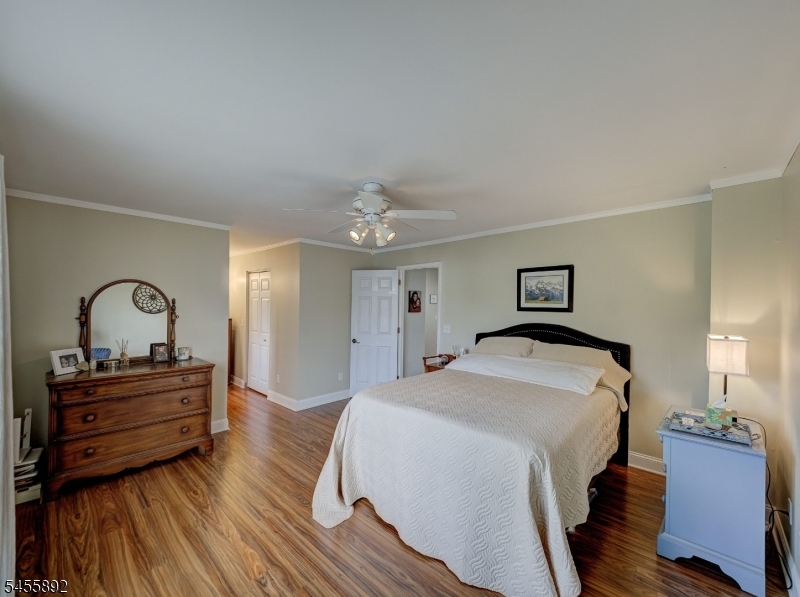 1102 Fox Hill Pl Property Photo 13