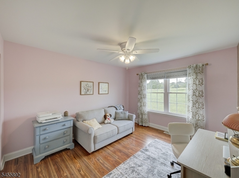 1102 Fox Hill Pl Property Photo 18