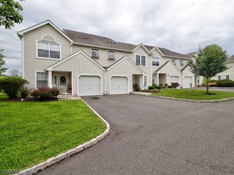 1102 Fox Hill Pl Property Photo 22