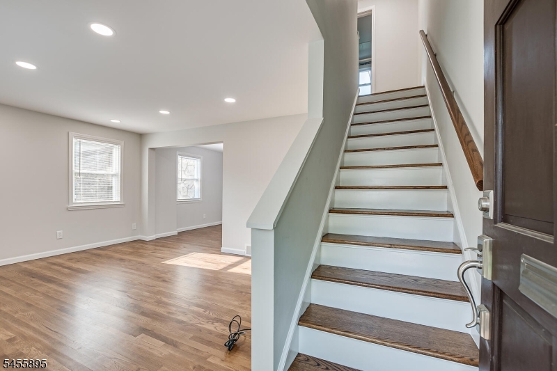 183 High St Property Photo 11