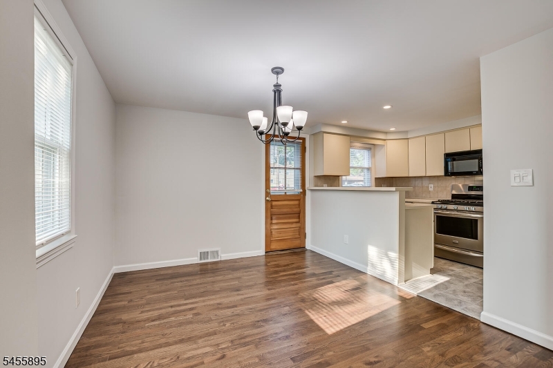 183 High St Property Photo 17