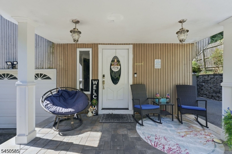 7 Arcata Pl Property Photo 2