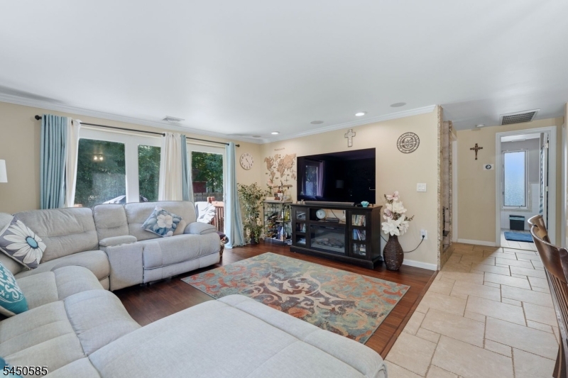 7 Arcata Pl Property Photo 4