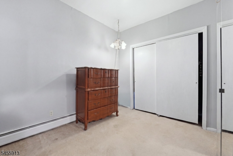 2 Lake St Property Photo 12