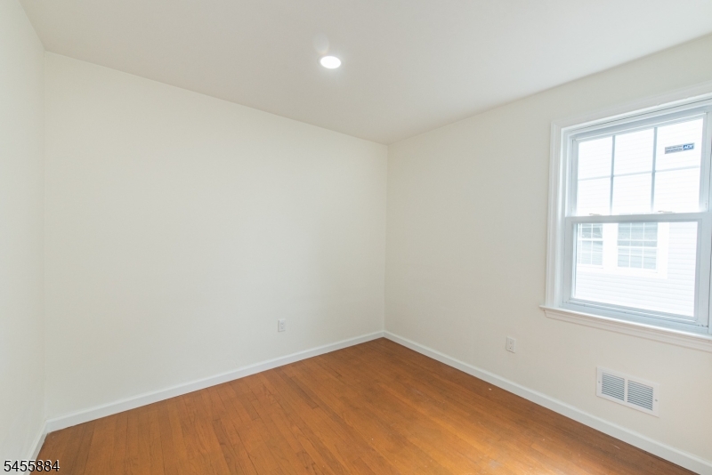 50 Birch St Property Photo 11