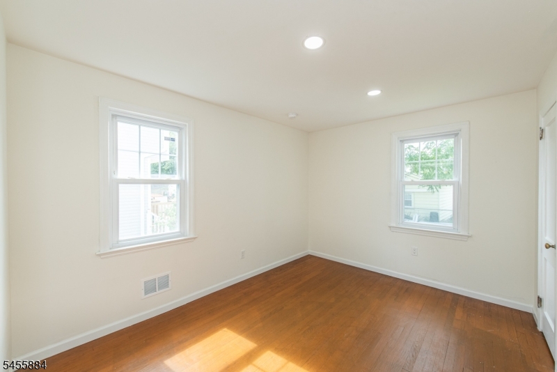 50 Birch St Property Photo 12