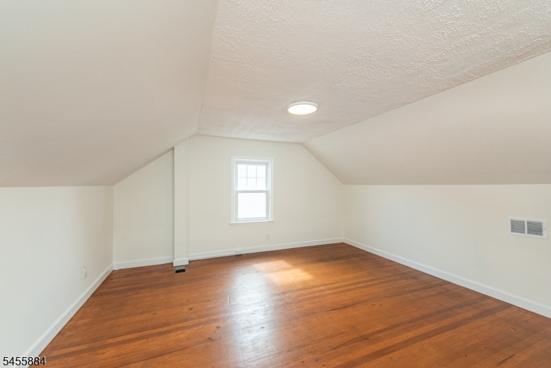 50 Birch St Property Photo 15