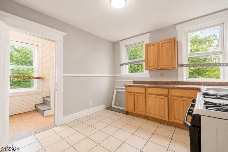 38 Headley Ter Property Photo 15