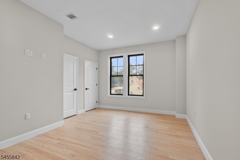 41 Lefke Ln Property Photo 14