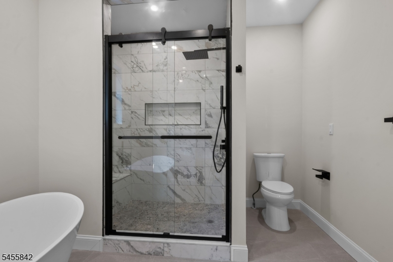 41 Lefke Ln Property Photo 23