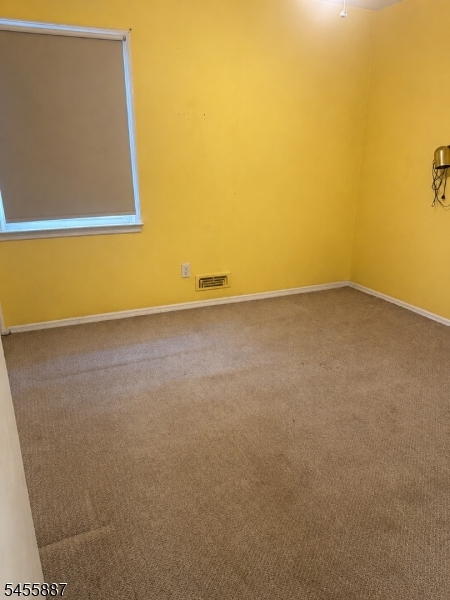 37 Goltra Dr Property Photo 6
