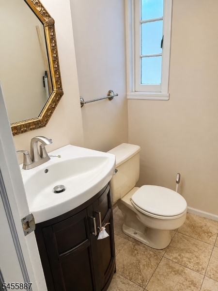 37 Goltra Dr Property Photo 10