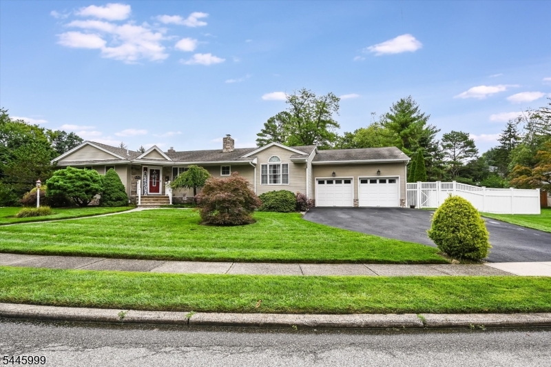 5 Harmer Ter Property Photo 1