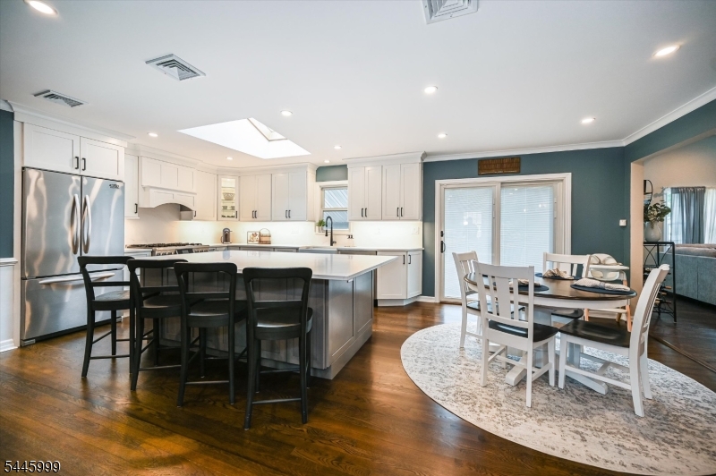 5 Harmer Ter Property Photo 7
