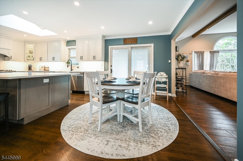 5 Harmer Ter Property Photo 8