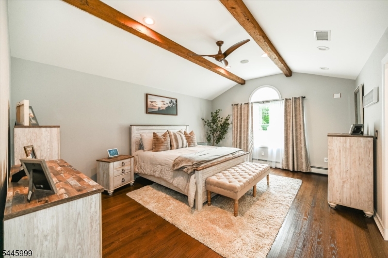 5 Harmer Ter Property Photo 15