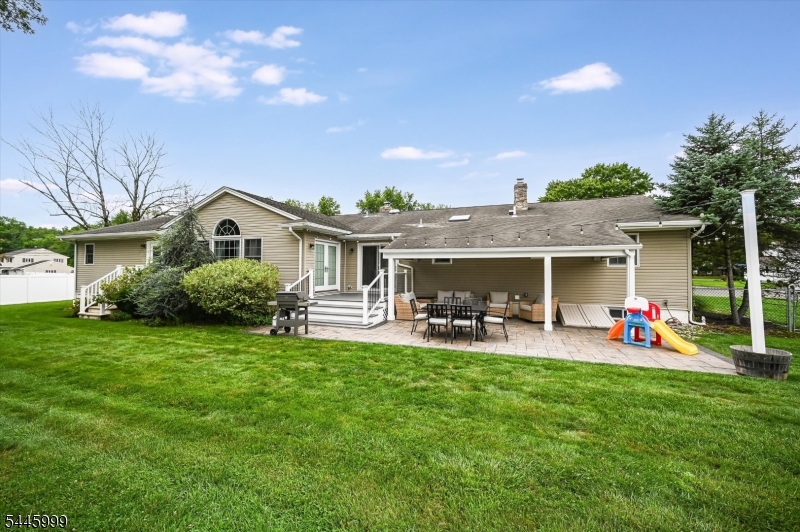 5 Harmer Ter Property Photo 27