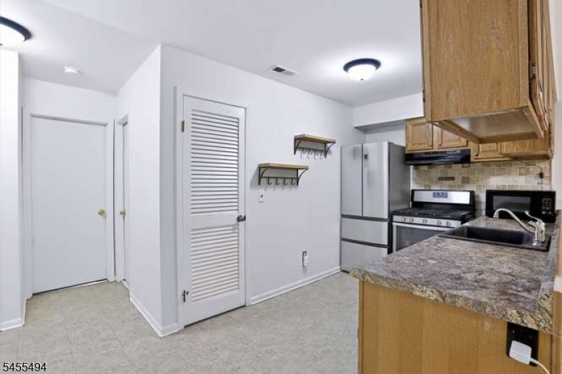5 Brandywine Ct 3 Property Photo 14
