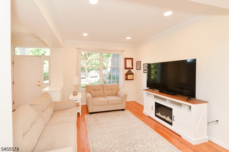 90 Summer Hill Rd 90 Property Photo 6