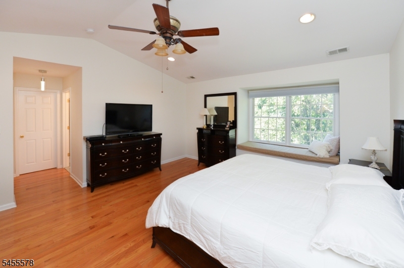90 Summer Hill Rd 90 Property Photo 19
