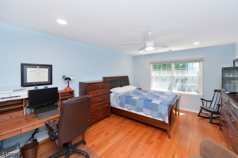 90 Summer Hill Rd 90 Property Photo 22