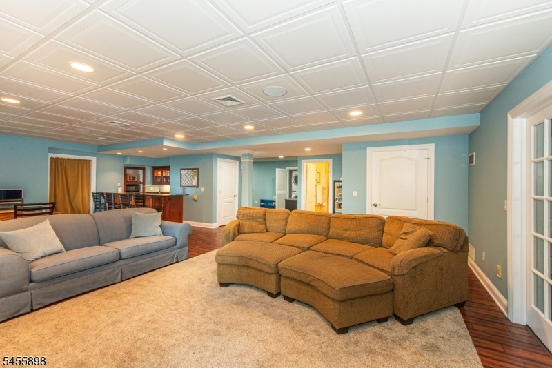 93 Coventry Way Property Photo 38