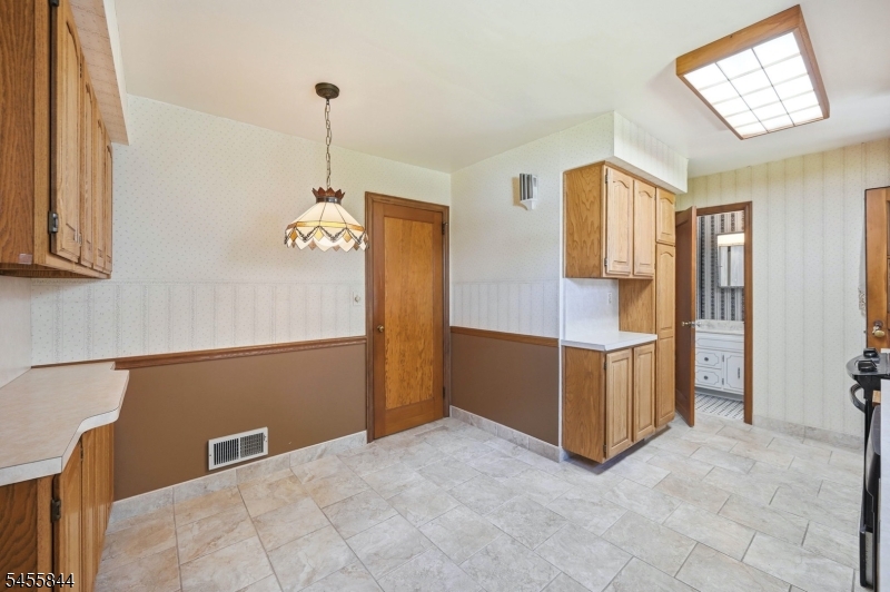 59 17th Ave Property Photo 10