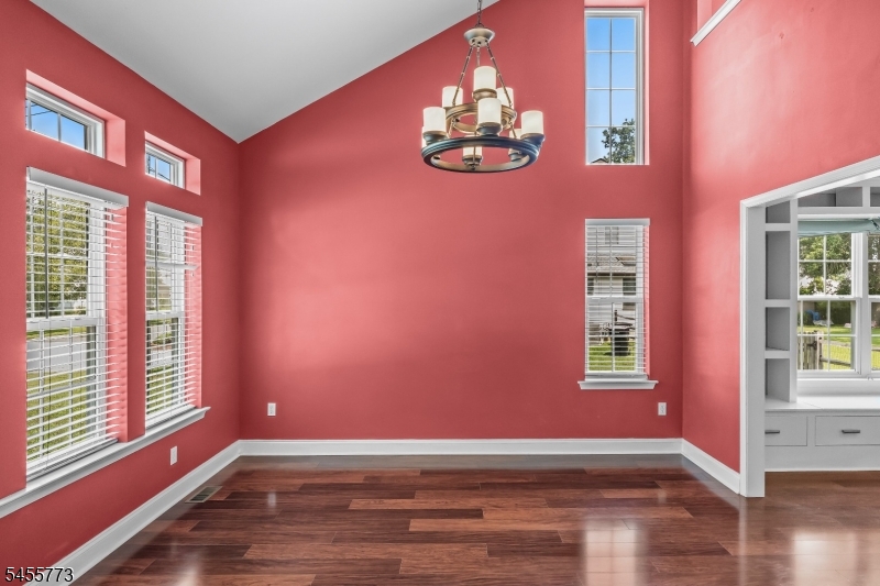 23 Charles Ave Property Photo 5