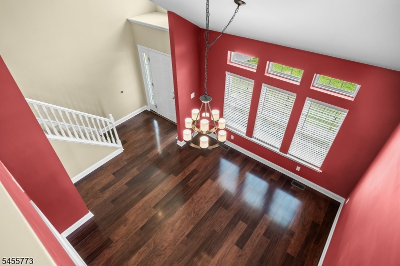 23 Charles Ave Property Photo 6