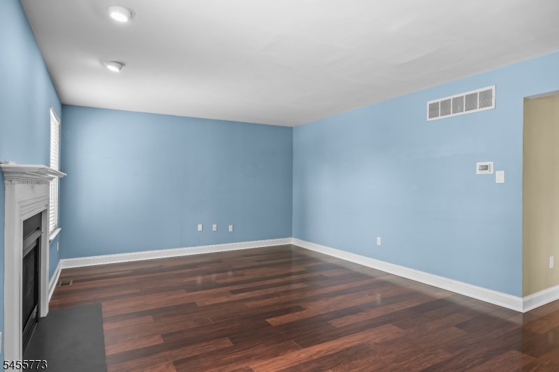 23 Charles Ave Property Photo 11