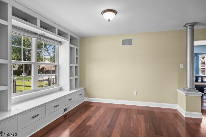 23 Charles Ave Property Photo 14