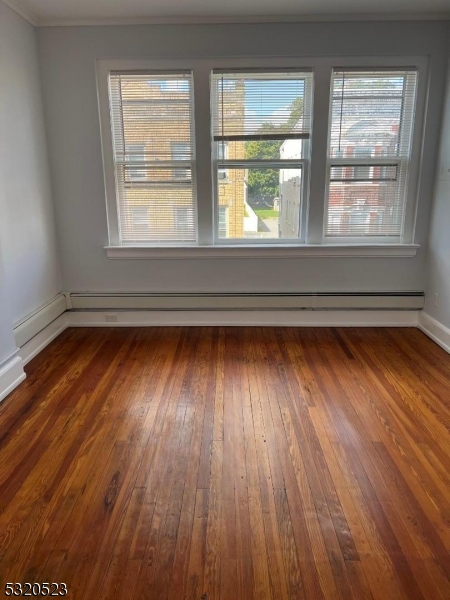 75 Pine St 3r Property Photo 6