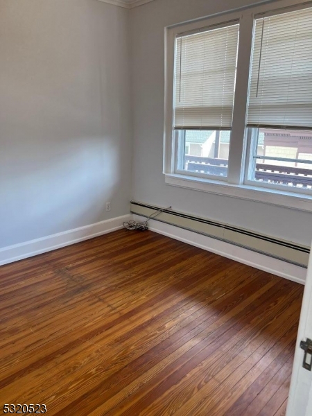 75 Pine St 3r Property Photo 8