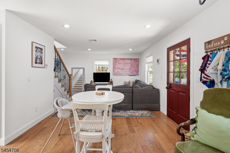 7 Alley Way Property Photo 15