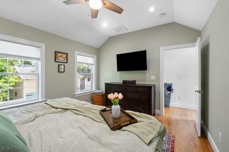 7 Alley Way Property Photo 18