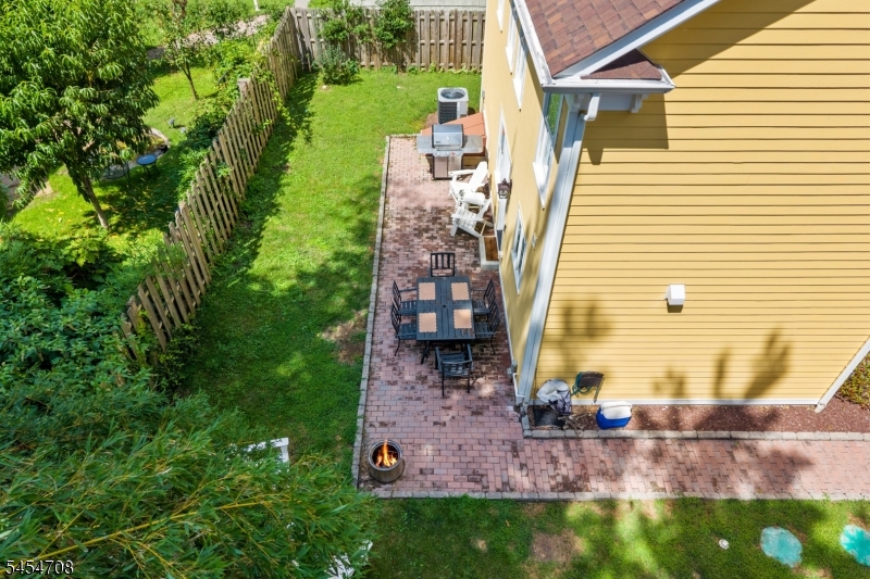 7 Alley Way Property Photo 26
