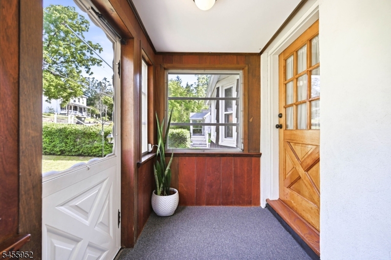 80 Reinman Rd Property Photo 3