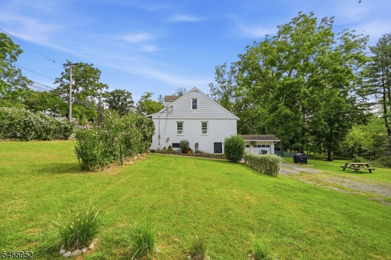 80 Reinman Rd Property Photo 23