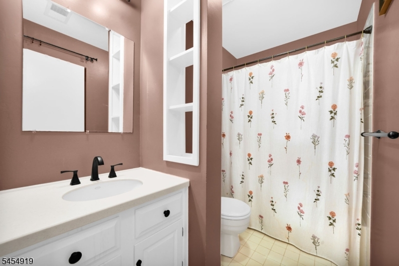 70 Sage Court Property Photo 10