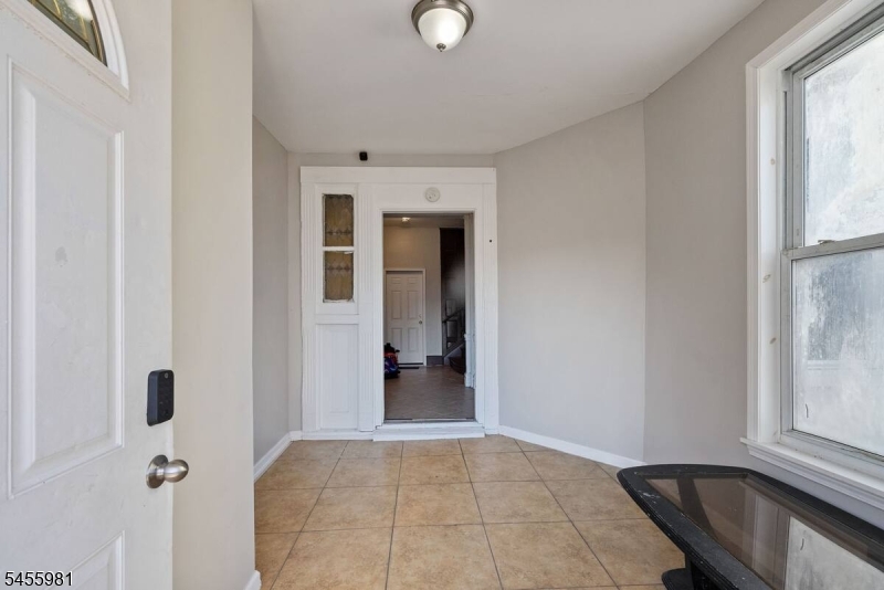 61 Washington Ter Property Photo 24