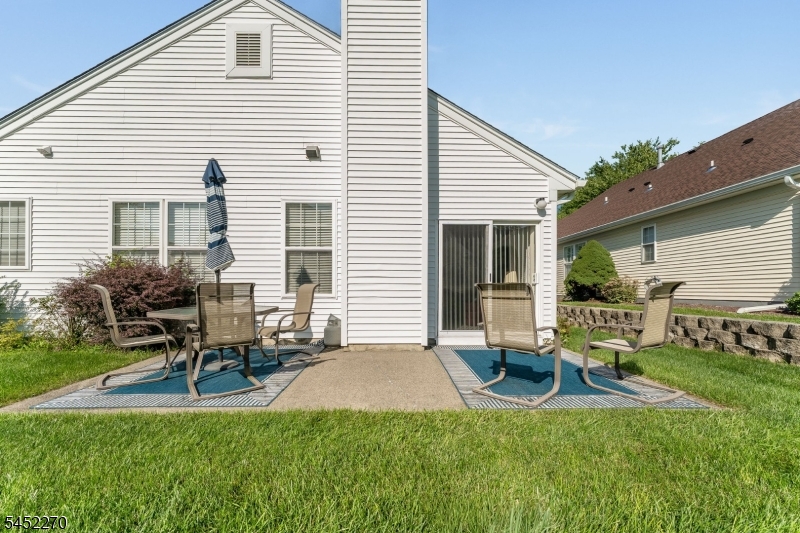 99 Kensington Cir Property Photo 26