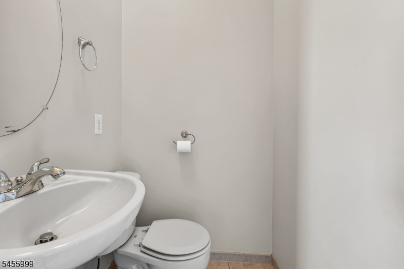 2 Hope St Property Photo 12